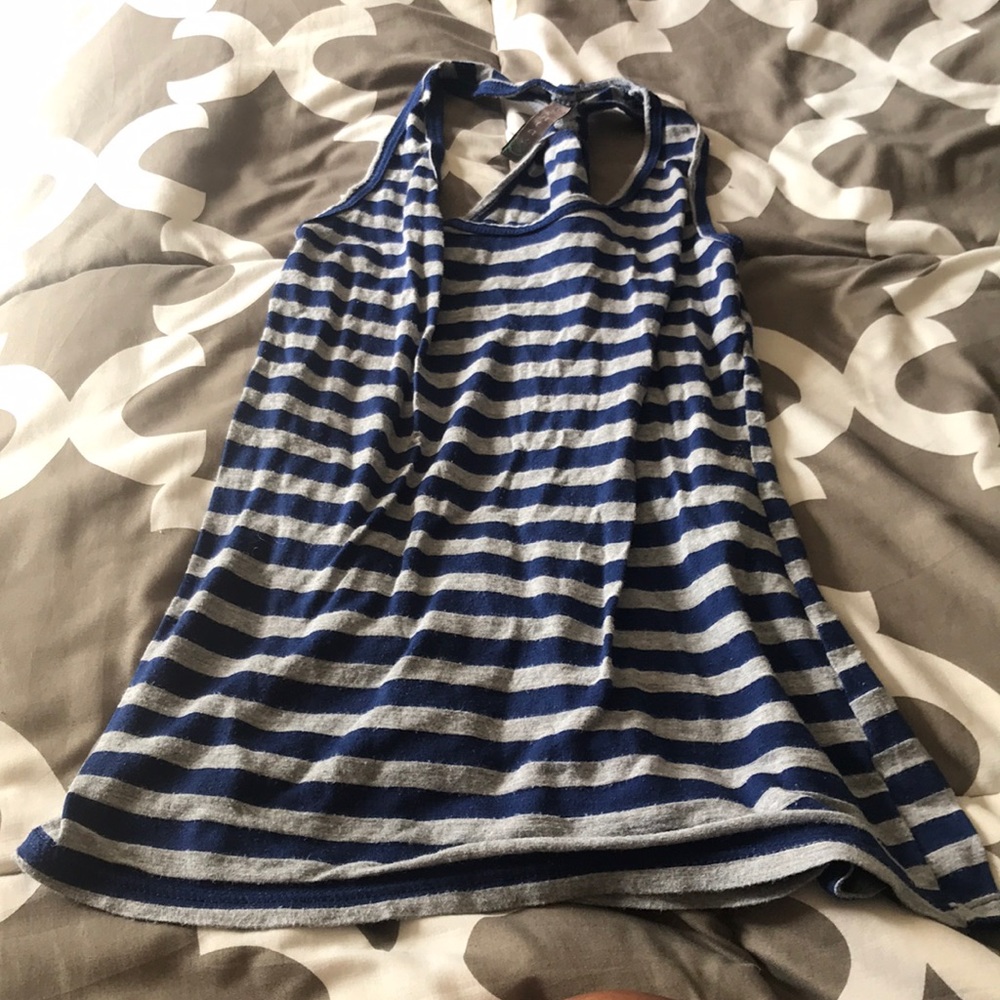 Black and grey stripped top!